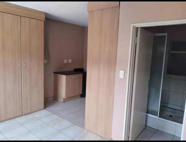 0 BEDROOM PROPERTY TO RENT IN MILPARK
